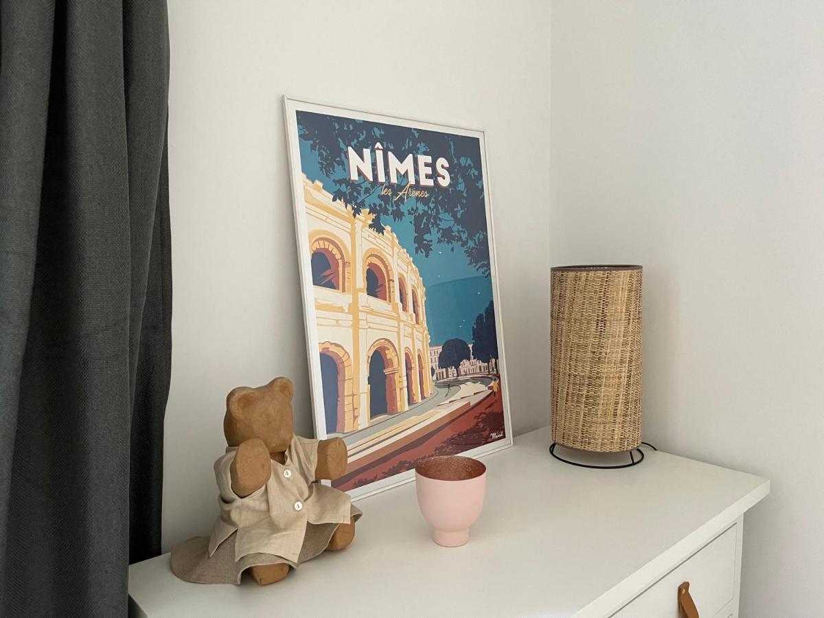 Nimes , Appartement Renove Dans Immeuble Classe. Exterior foto